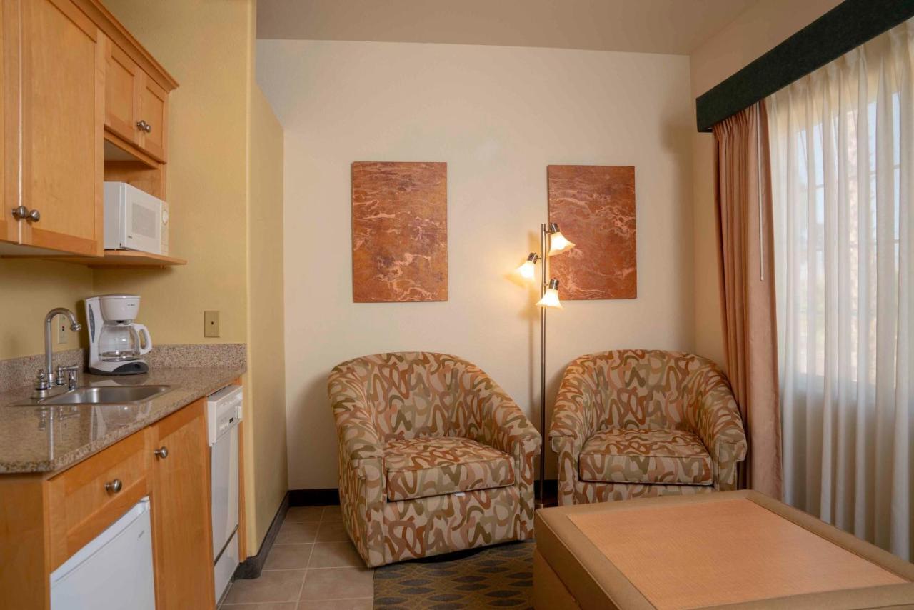 Raintree'S Cimarron Golf Resort Palm Springs Cathedral City Exterior photo