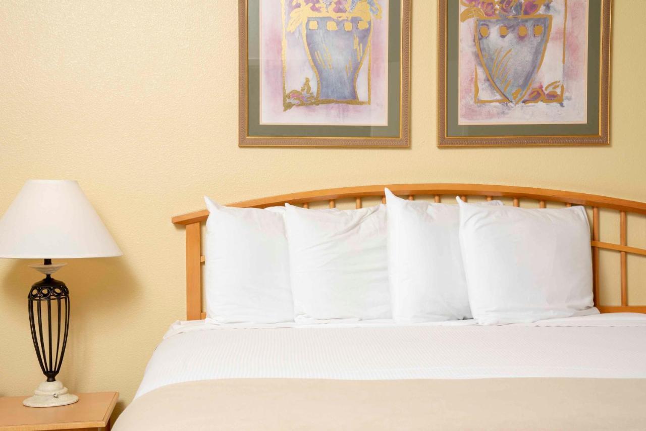 Raintree'S Cimarron Golf Resort Palm Springs Cathedral City Exterior photo